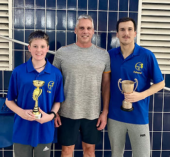 Autumn League Winner's Tropies presented to Colaville 'A' Team by Richard Stock of the Leicester & District Swimming League