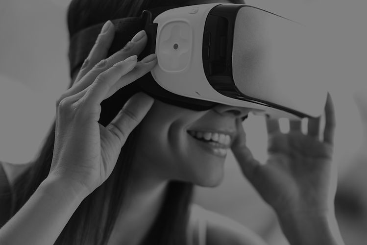 Virtual Reality Device_edited_edited.jpg