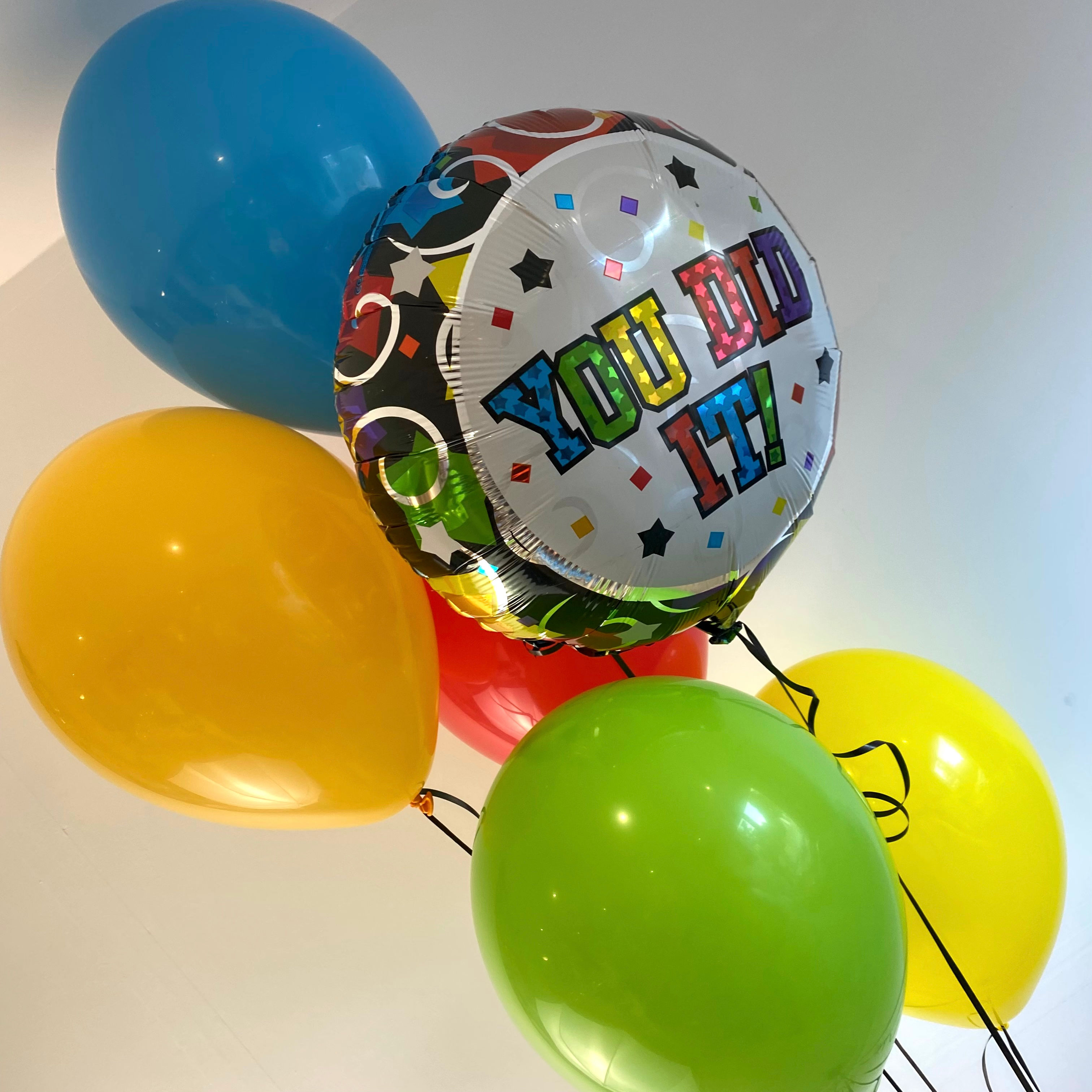 ‘YOU DID IT!’ Balloon Bunch