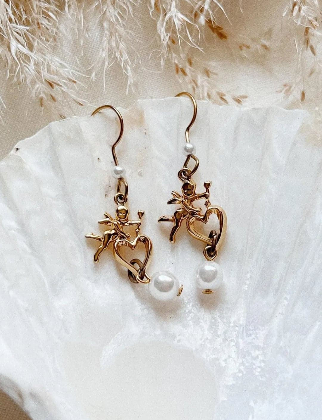 Aretes de querubines