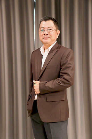 คุณบุญศักดิ์ เกียรติจรูญเลิศ