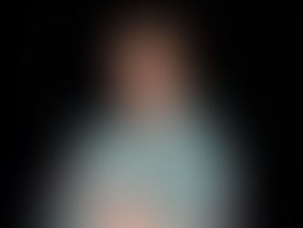 THE MAN OF HOUR @foodgod IS HERE TO EAT OUR CHICKEN!