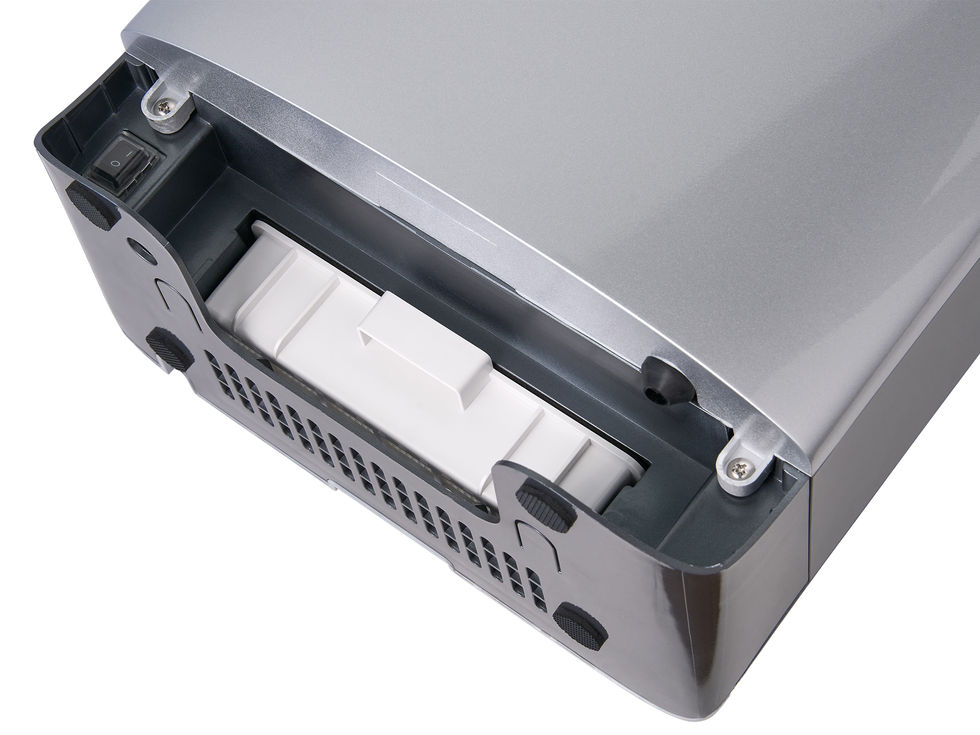 Jet Blade Hand Dryer in Silver detail bottom