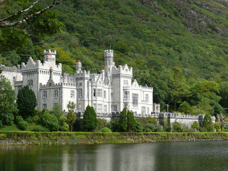 Kylemore Abbey แห่งคณะนักบุญเบเนดิกต์ @Ireland