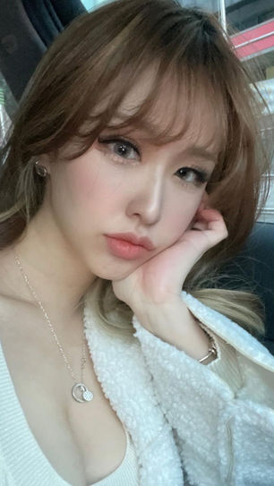 Heewon : Sexual Wife from Itaewon