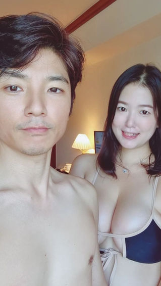 Seoul Romantic Couple  [Premiere Wife]