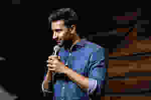 indian stand up comedian
