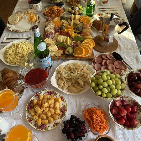 Christmas breakfast_edited.jpg
