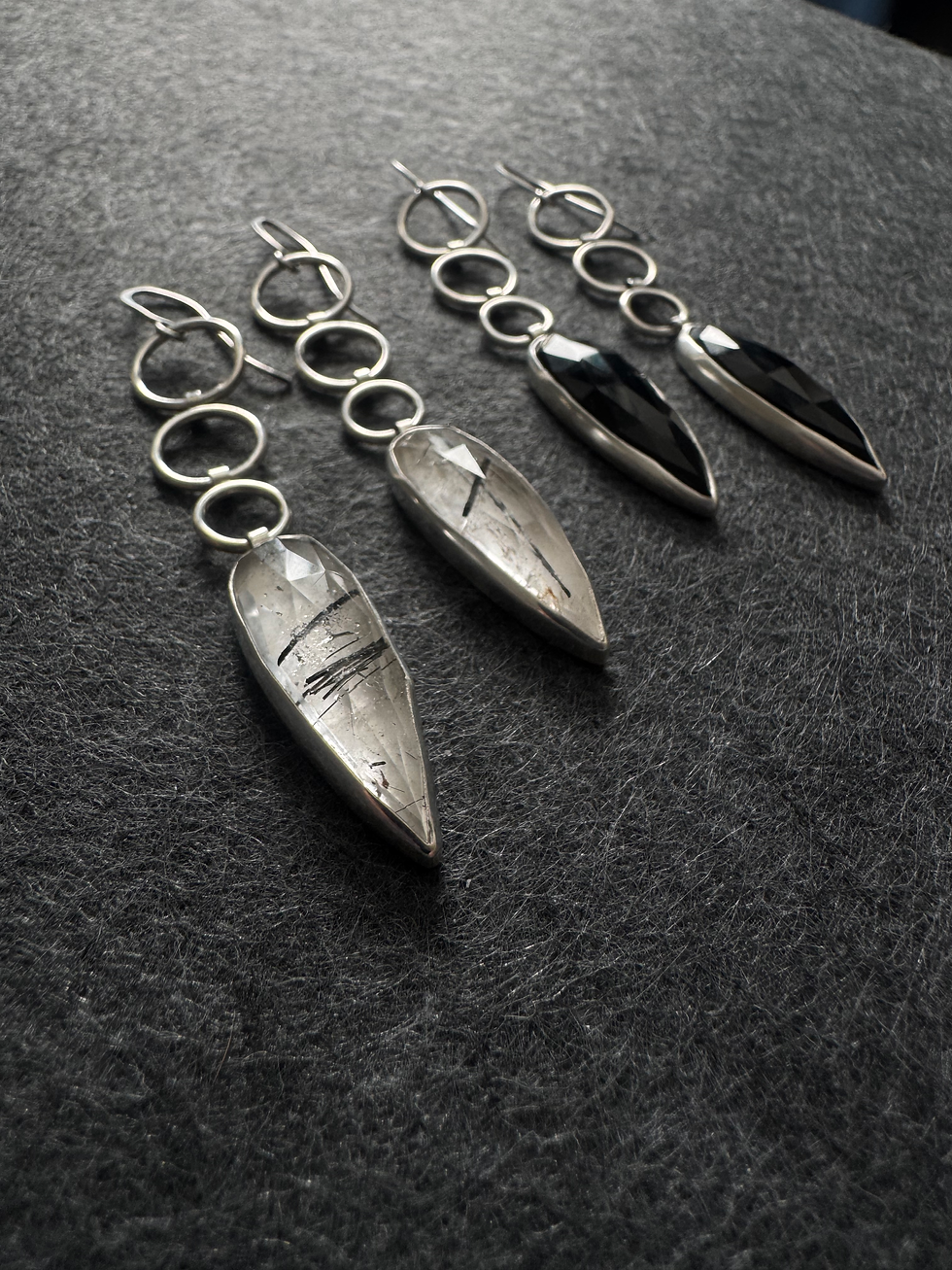 Thumbnail: Descent earrings with gemstones