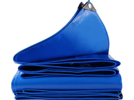 Why Tarps are Becoming a Trend in Office Design