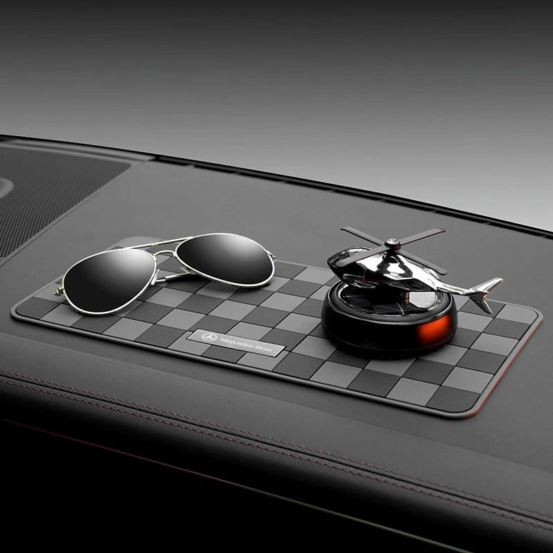 Miniature : SHD - SecureGrip Car Dashboard Mat