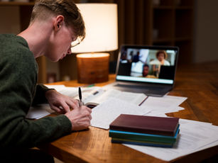 Top 5 Challenges for Online Learning and How to Overcome Them