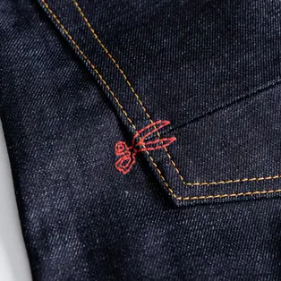 denham-made-in-japan-jeans-3.webp