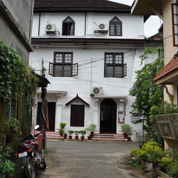 Old Courtyard Hotel