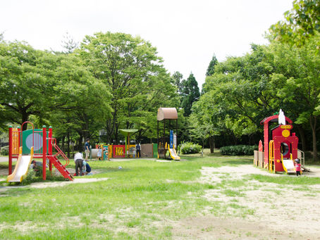 新しい遊具で遊べる公園! 市民の森(大阪府 ・ 枚方市 くずは)