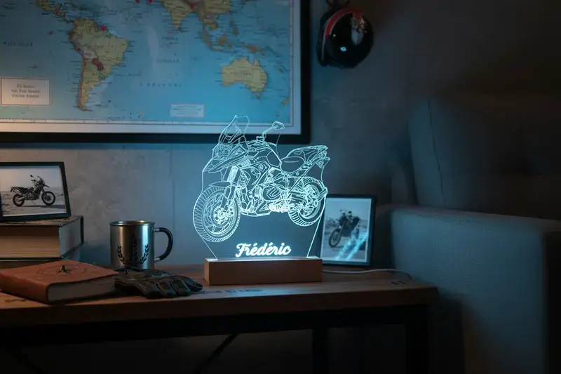 Lampe Led moto BMW R 1250 GS personnalisée | idée cadeau moto bmw | décoration bmw personnalisée
