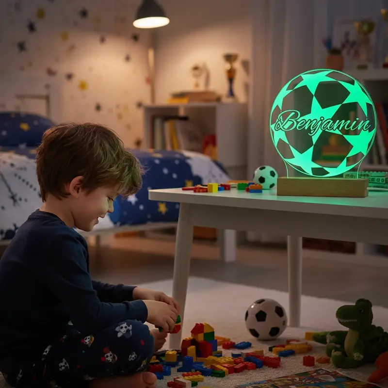 Miniature : Lampe LED ballon de football personnalisé - Veilleuse cadeau footballeur amateur et passionné de foot
