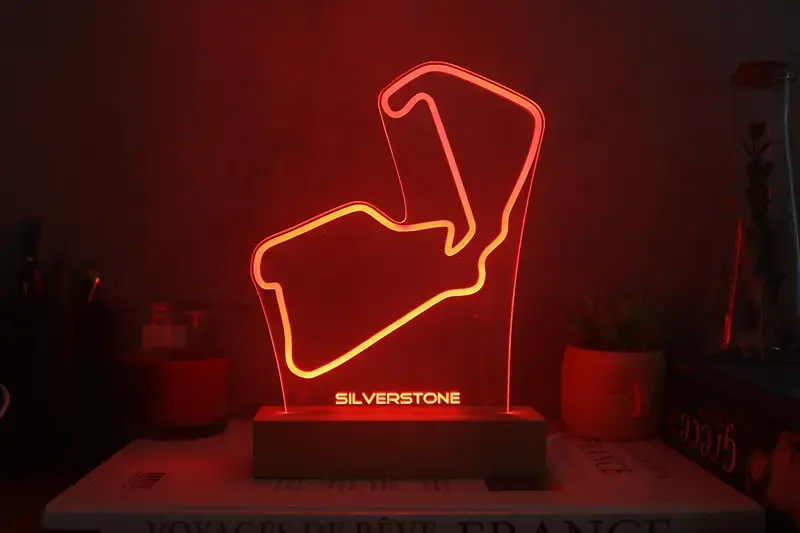 Lampe circuit Silverstone | idée cadeau formule 1 | décoration formule 1