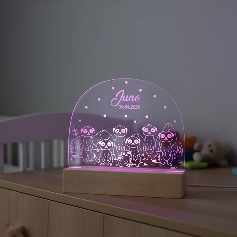 Miniature : Veilleuse LED bébé suricates savane personnalisée - Cadeau naissance fille ou garçon et déco chambre bébé