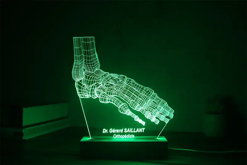 Miniature : Lampe LED Pied personnalisée - Veilleuse squelette du pied pour podologue et chirurgien orthopédique
