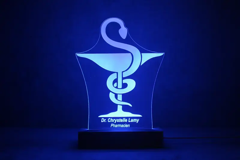 Miniature : Lampe LED Pharmacien personnalisée - Veilleuse caducée et mortier pour pharmacie et étudiant en pharmacie