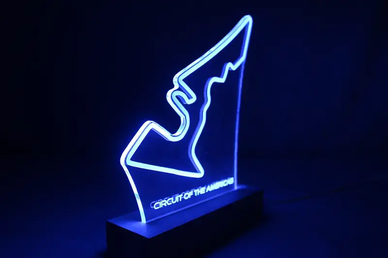 Miniature : Lampe LED Circuit of the Americas COTA personnalisée - Cadeau fan de F1 Austin et passionné de sport auto américain