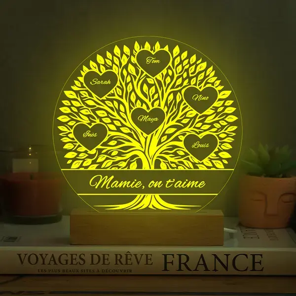Miniature : Lampe Arbre de Vie avec prénoms personnalisable - Cadeau original pour réunir toute la famille sur un arbre généalogique