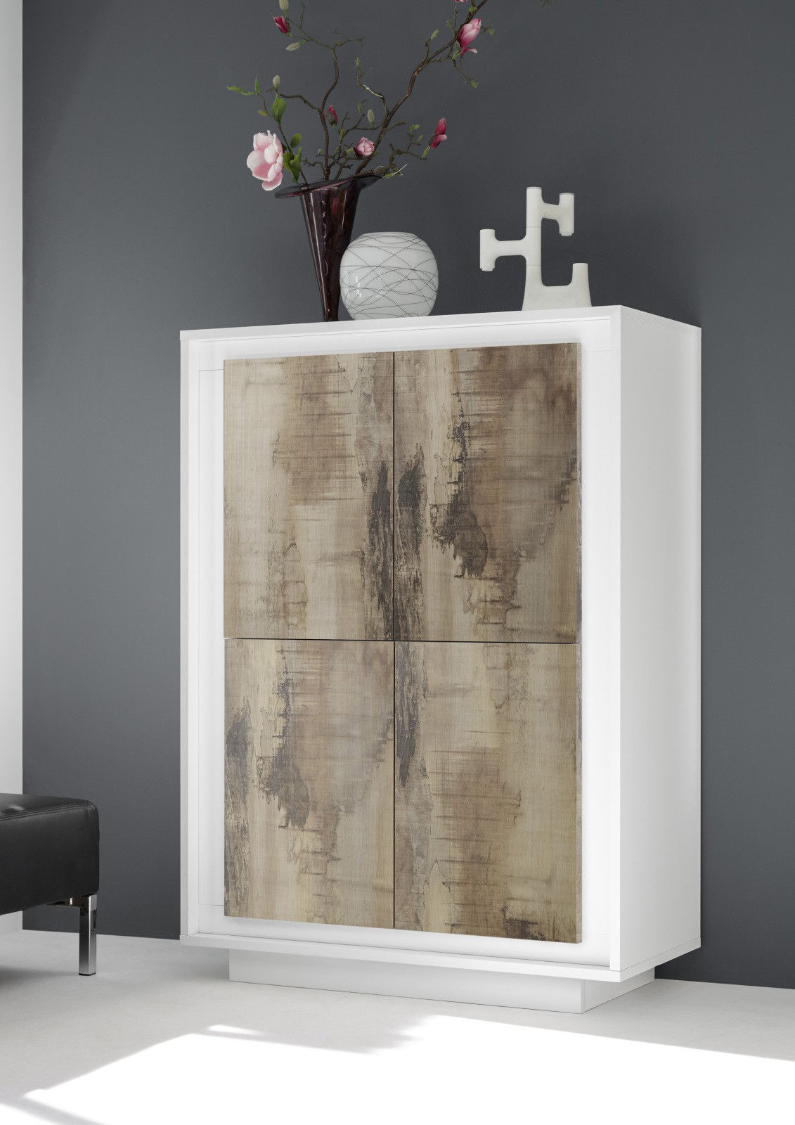 Aparador 4 puertas 106 x 50 x 146