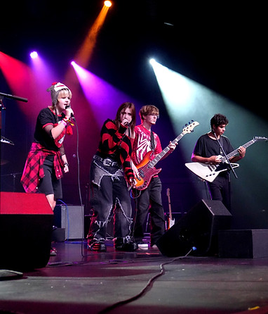 561755451_739626395765879_44536923424209