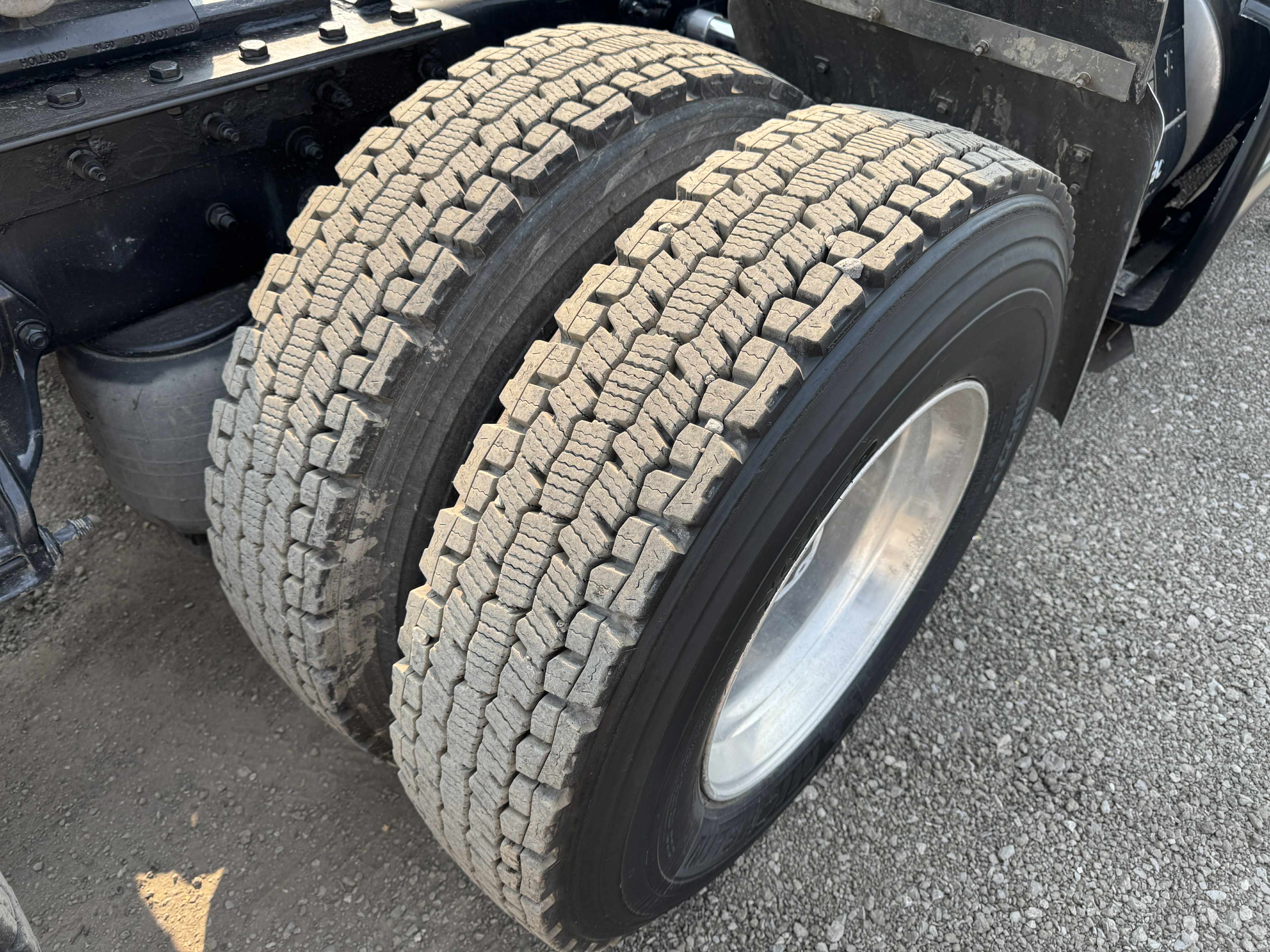 2022 Kenworth T680 11
