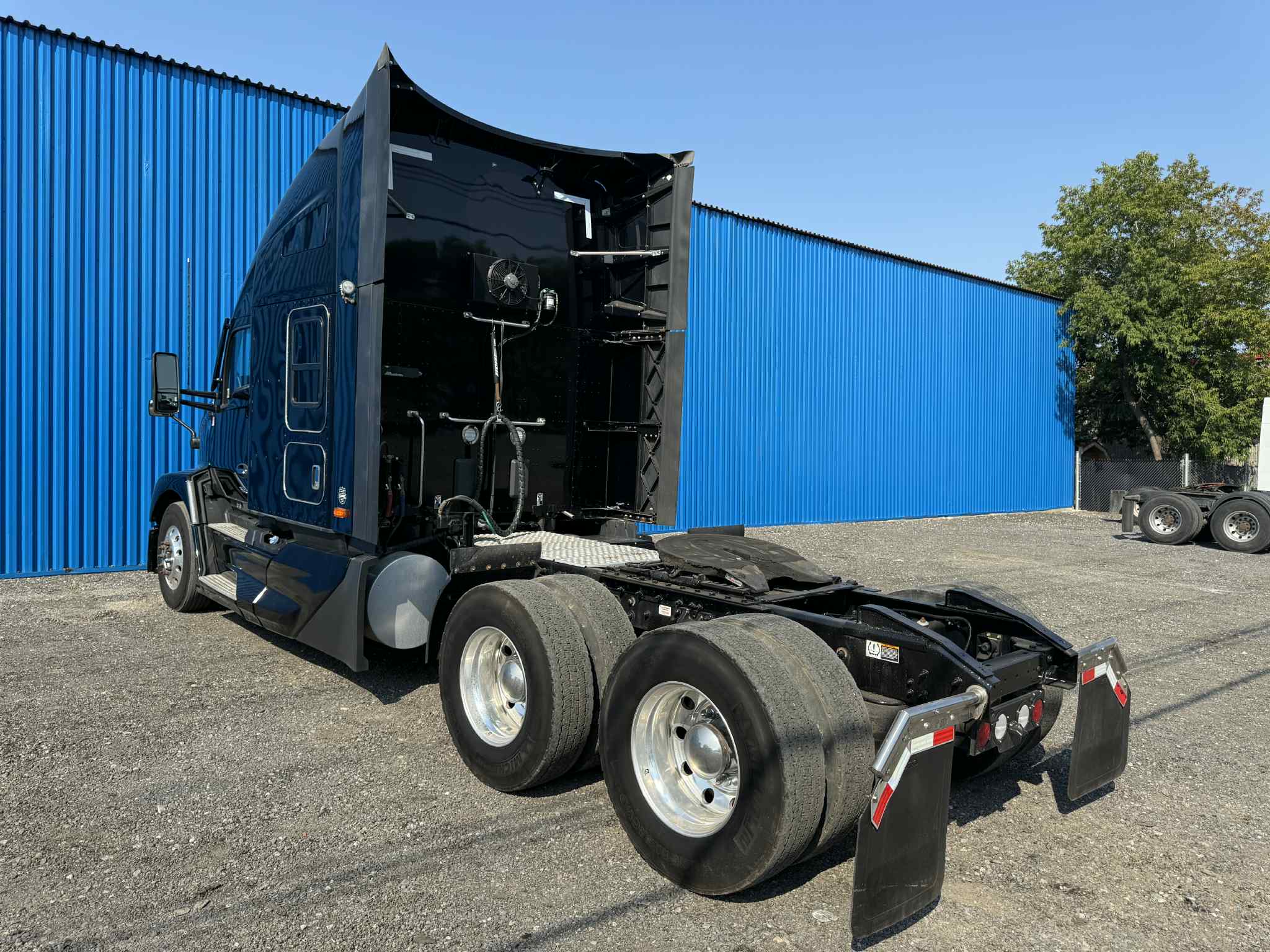 2022 Kenworth T680 3