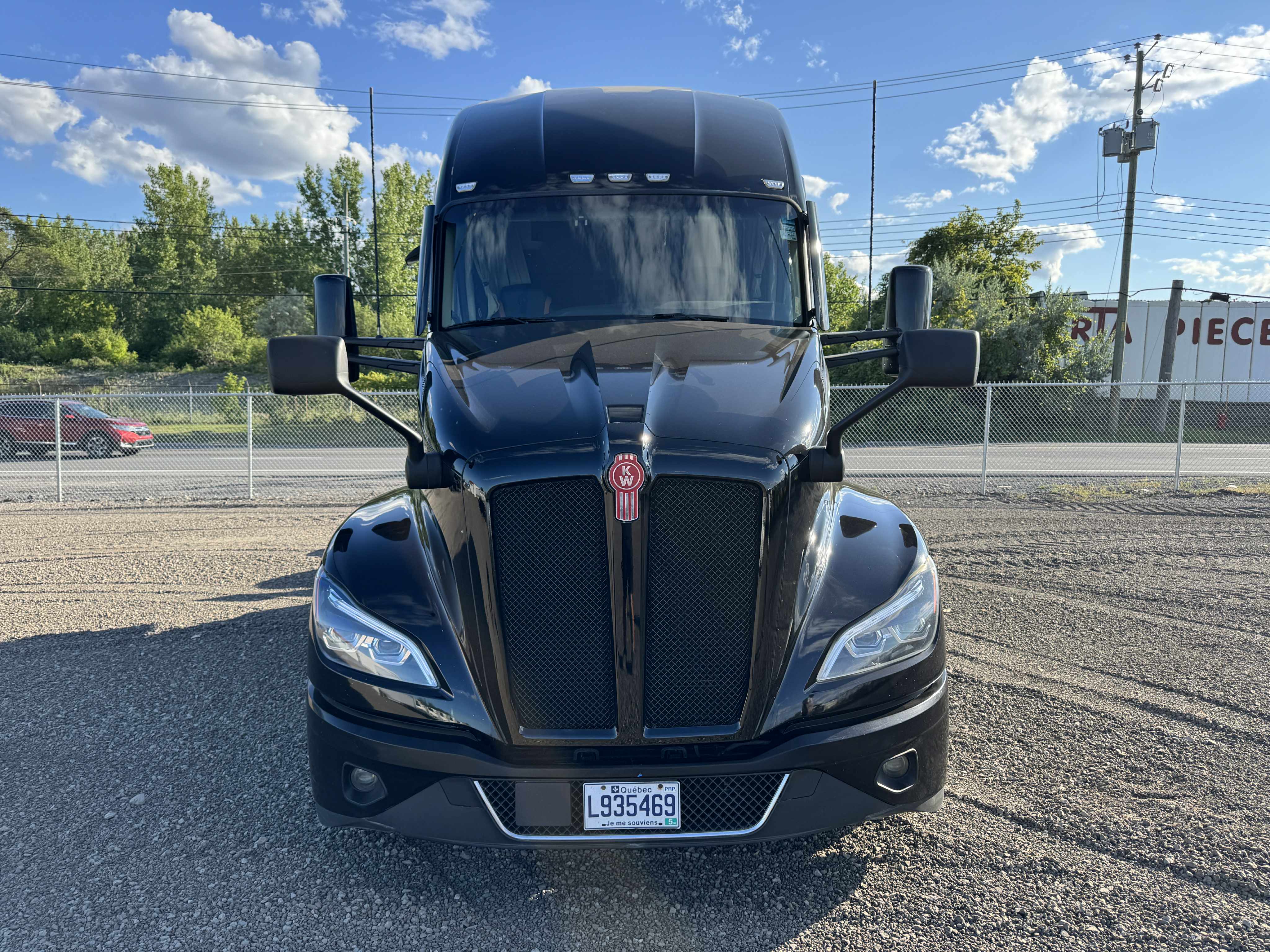 2022 Kenworth T680 8