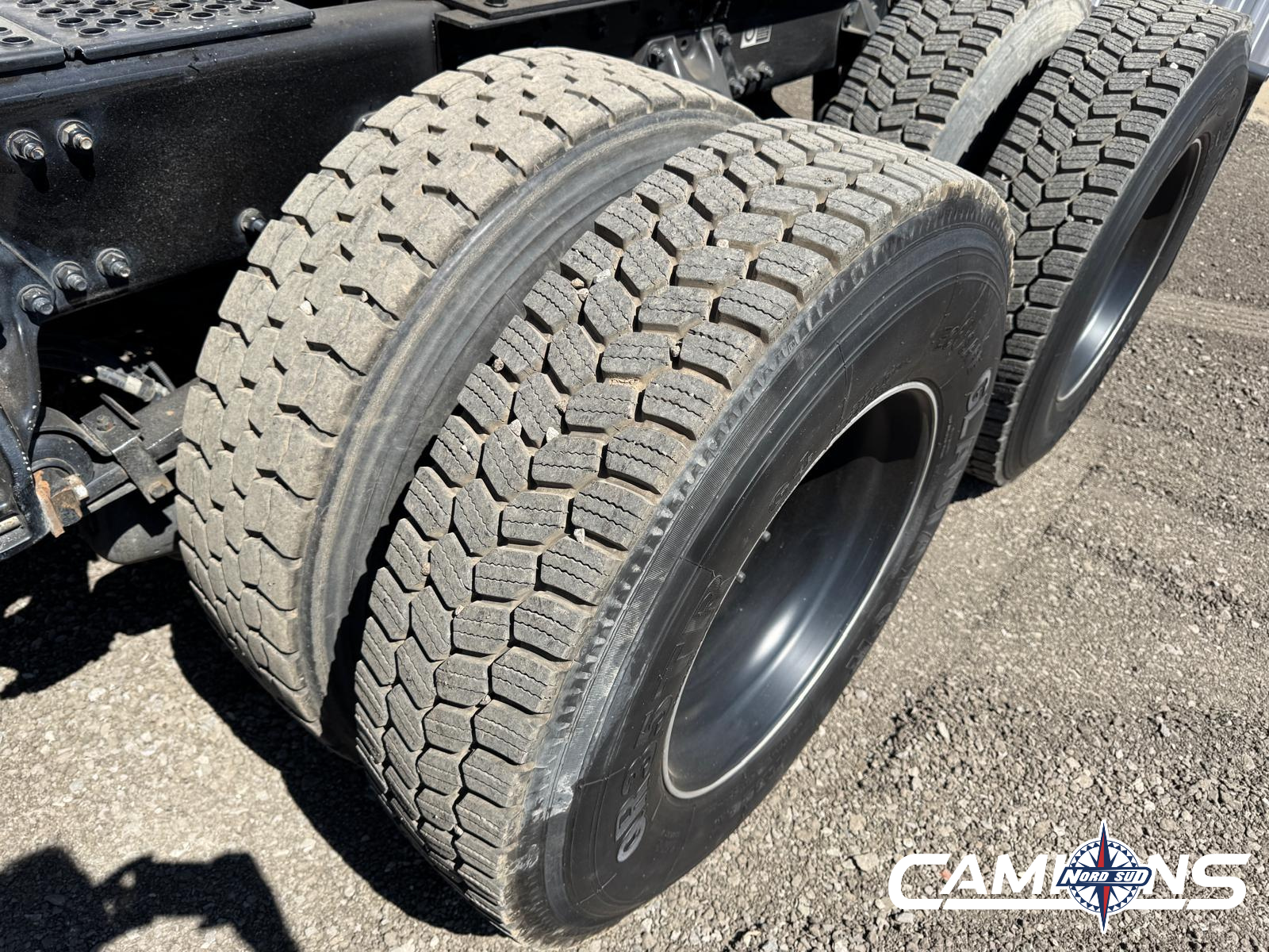 2022 Kenworth T680 15