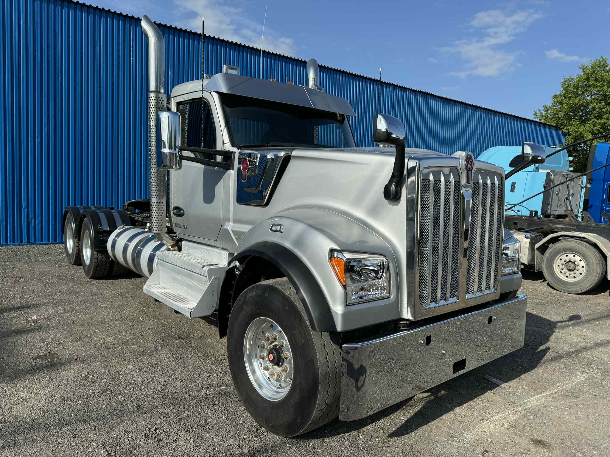 2023 Kenworth W990 7