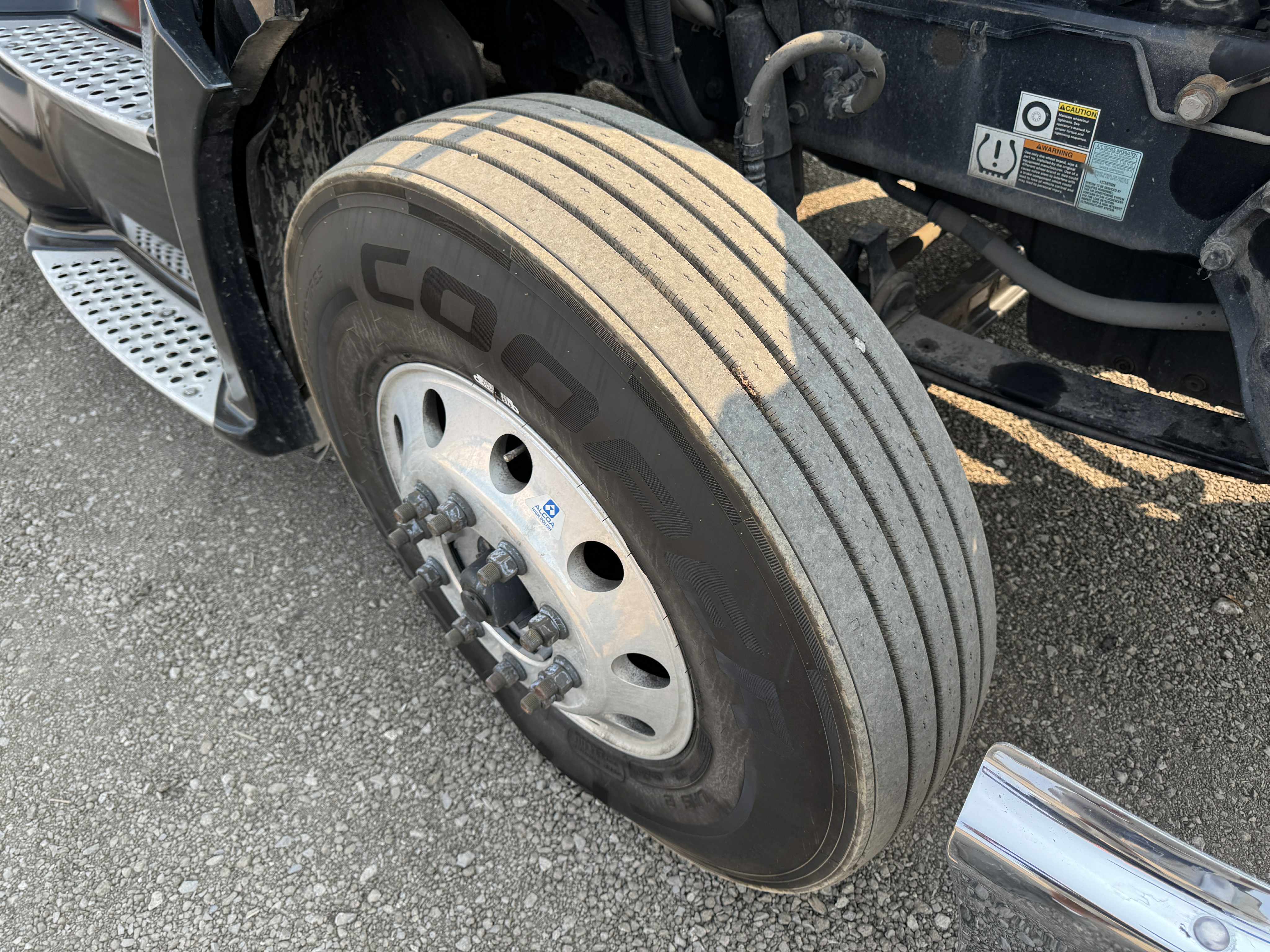 2022 Kenworth T680 13