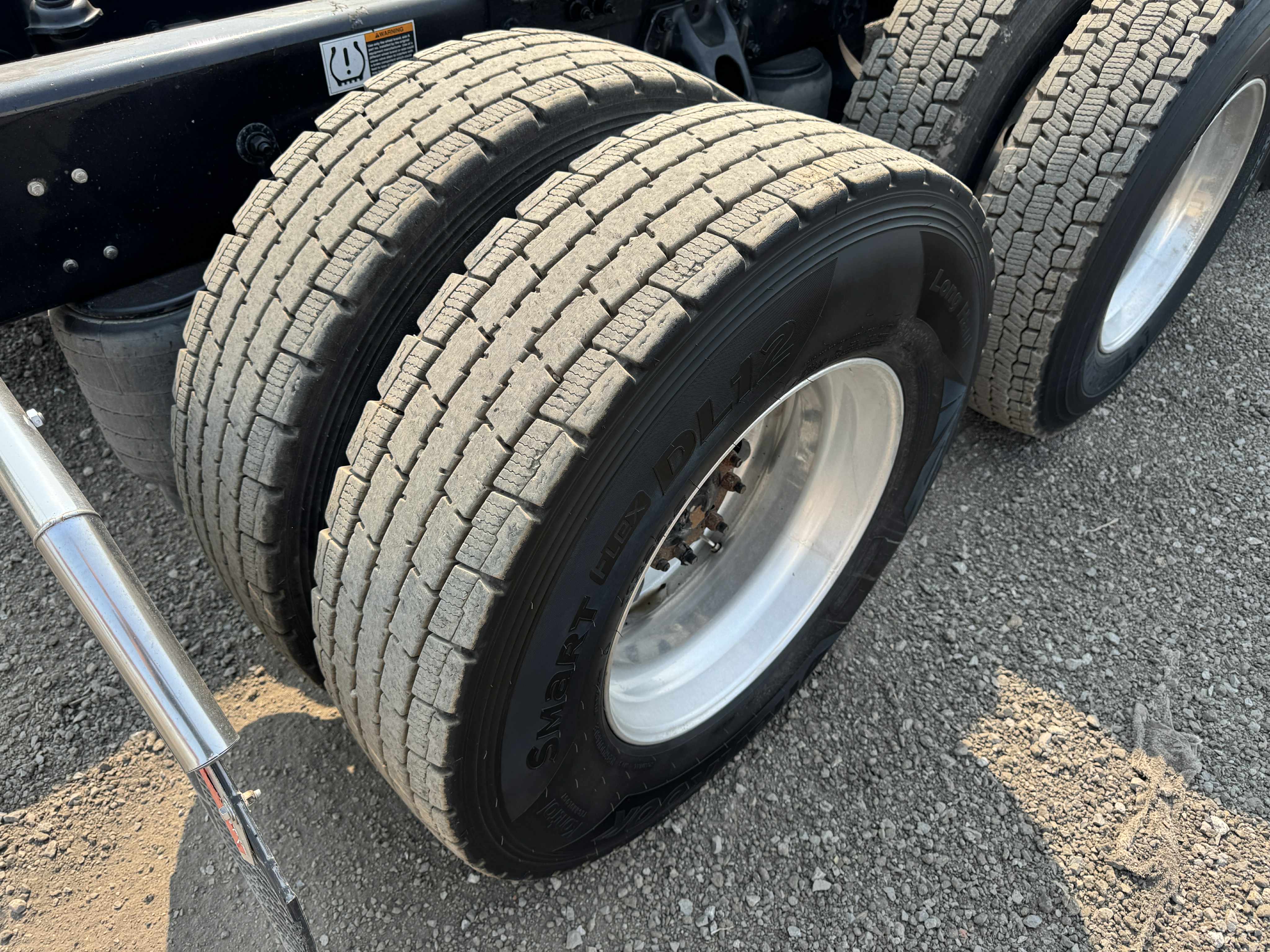 2022 Kenworth T680 10