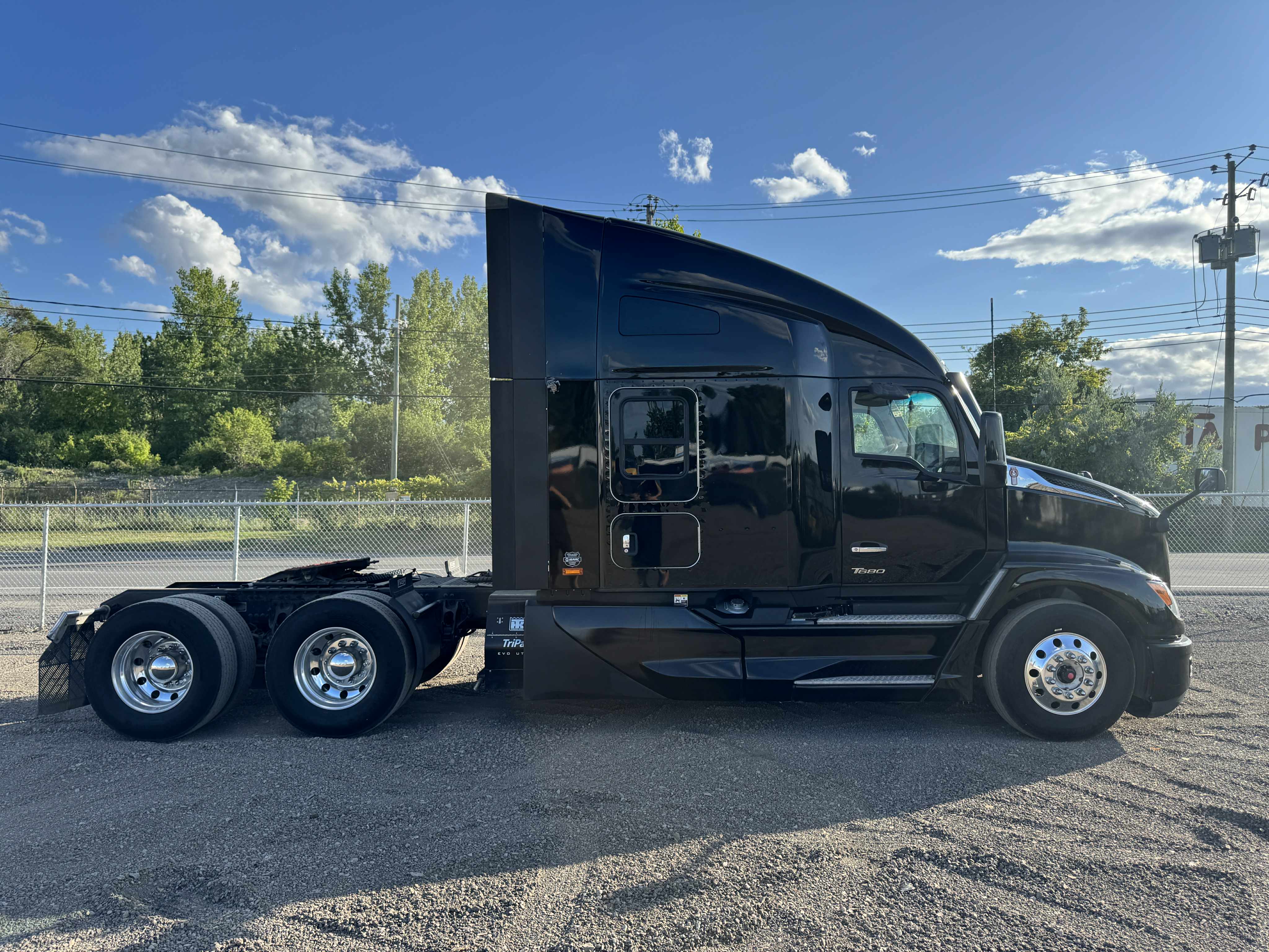 2022 Kenworth T680 6