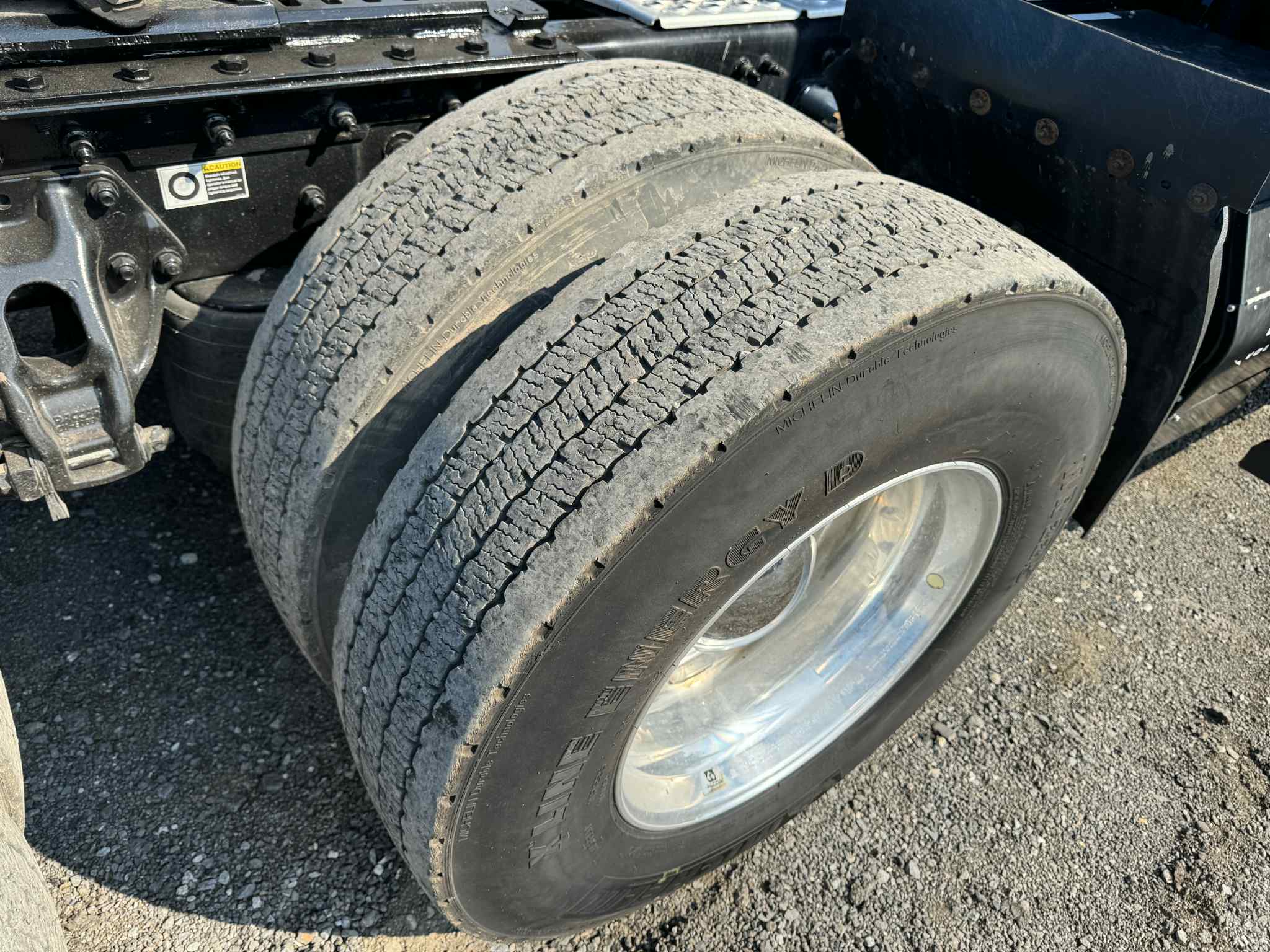 2022 Kenworth T680 14