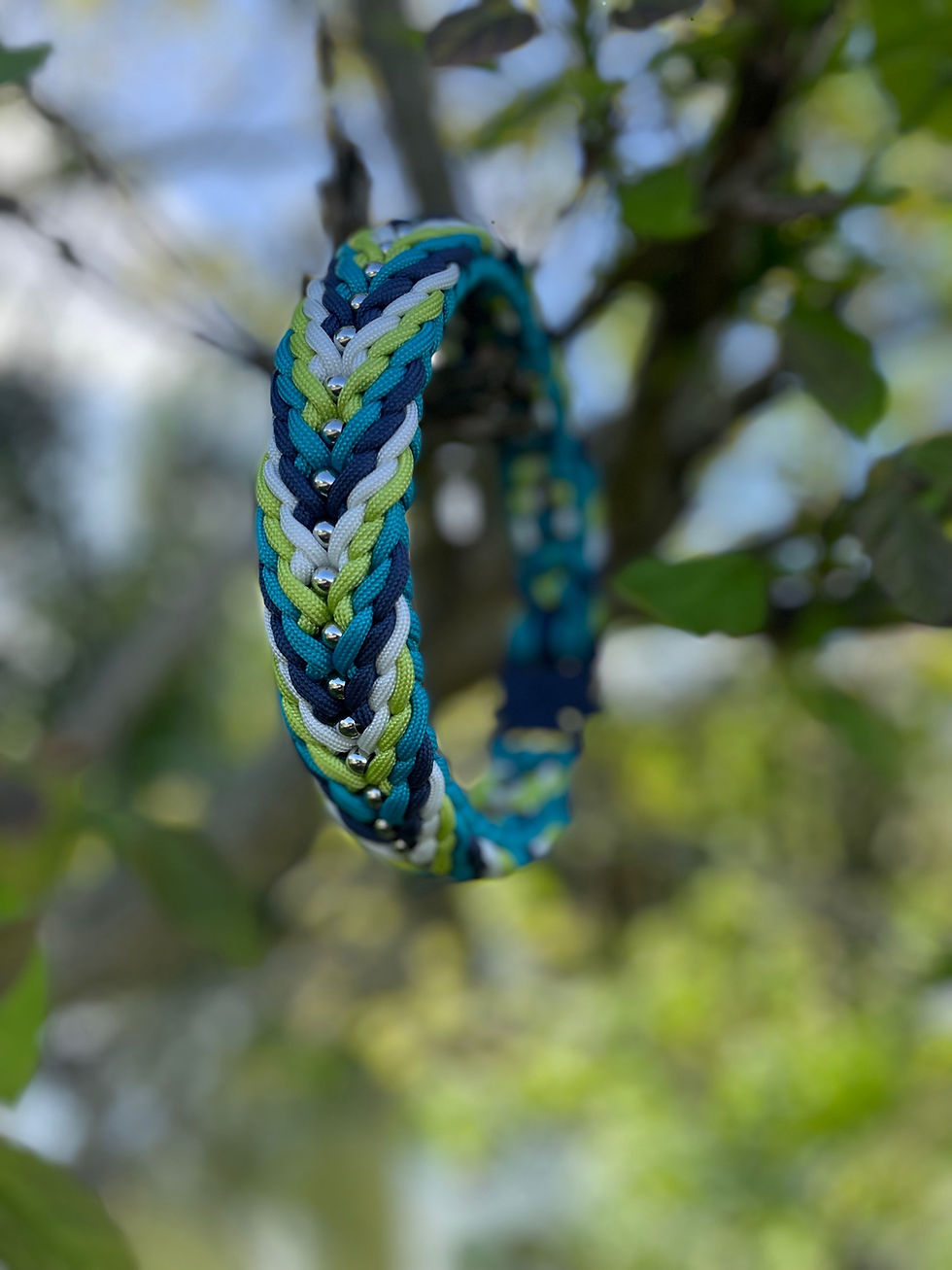 Miniature : Collier en paracorde avec perles rondes bleu et vert
