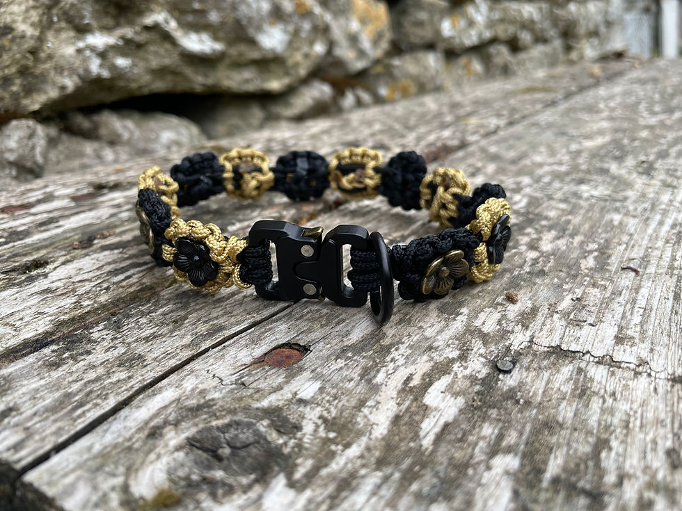 Miniature : Collier en paracorde  flower power noir et or