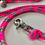 Miniature : Laisse de 1.50 mètres en paracorde pour chien Argenté pailletté et rose fluo