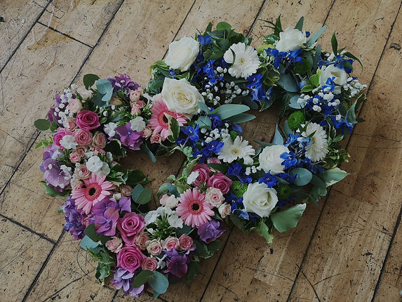 Funeral%20Tribute%20-%20Hearts_edited.jp