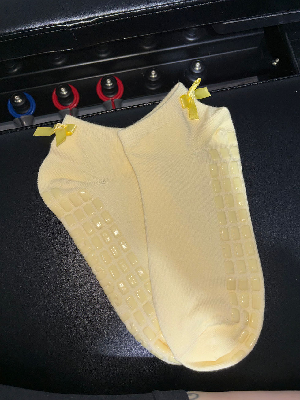 Thumbnail: Mellow Yellow - Grip Socks 