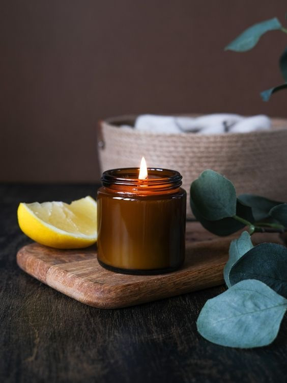 Amber jar candles