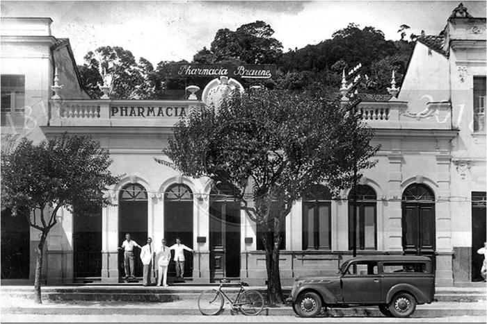 Farmácia Braune na outrora Gal. Argolo e hoje Alberto Braune