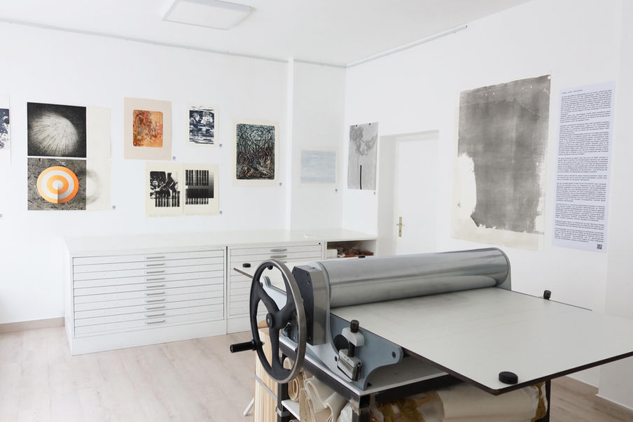 stone plate polyester