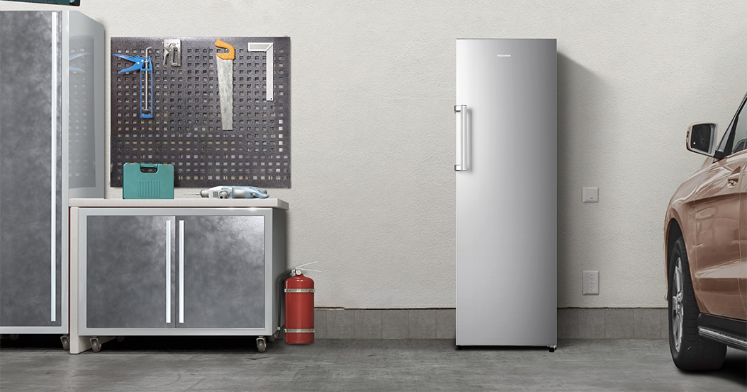 Hisense HFU101N1AVE 10.2 CuFt Garage Ready Upright Freezer on Fridge.com