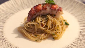 蒜香白酒龍蝦義大利麵 Lobster Tail Pasta in garlic white wine sauce