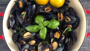 白酒淡菜 Mussels in white wine and garlic