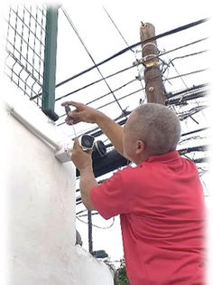 imagen tecnico trabajando.jpg